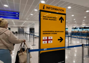 Туристическая страховка в Грузии: сколько стоит, какие авиакомпании требуют полис и могут ли не пустить в страну — разбор Paper Kartuli