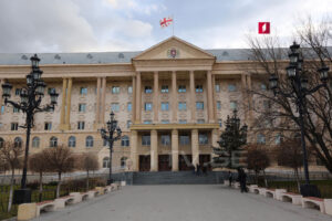Ожидалось, что апелляционный суд сегодня вынесет решение по делу Анастасии Зиновкиной и Артема Грибуль. Но этого не произошло, очередное заседание назначили на сентябрь